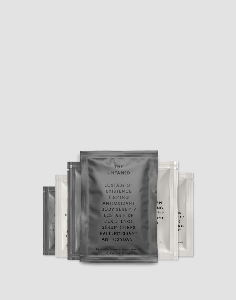 BLACK ENVELOPE WITH DAILY AND WEEKLY SAMPLES SACHETS